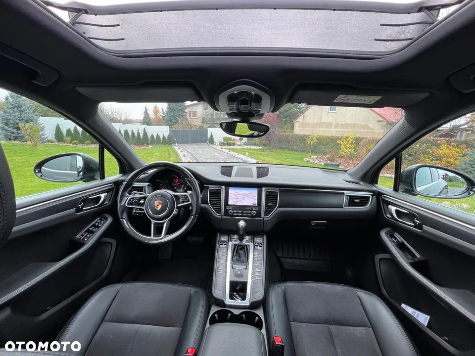 Porsche Macan Standard - 12