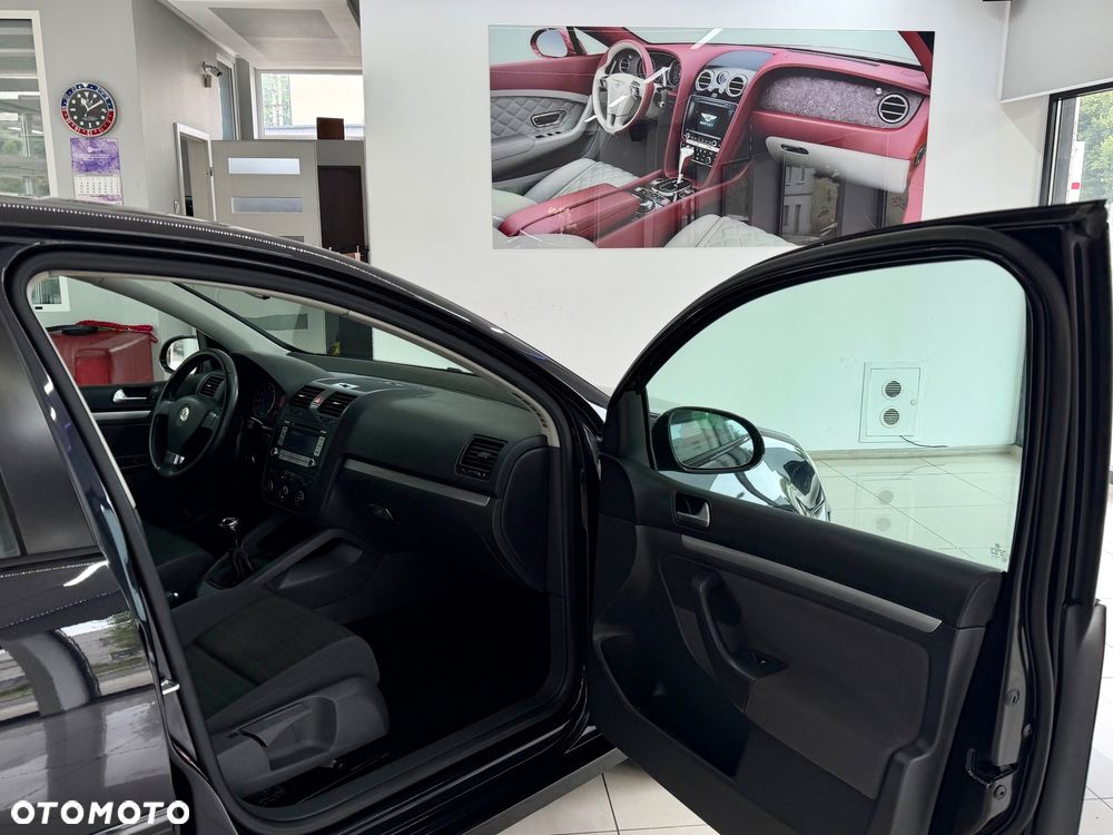 Volkswagen Golf 1.6 Tour Edition - 5