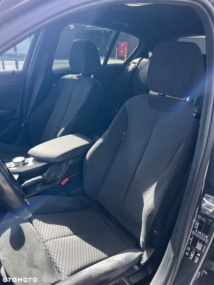 BMW Seria 1 M140i xDrive Shadow sport - 18