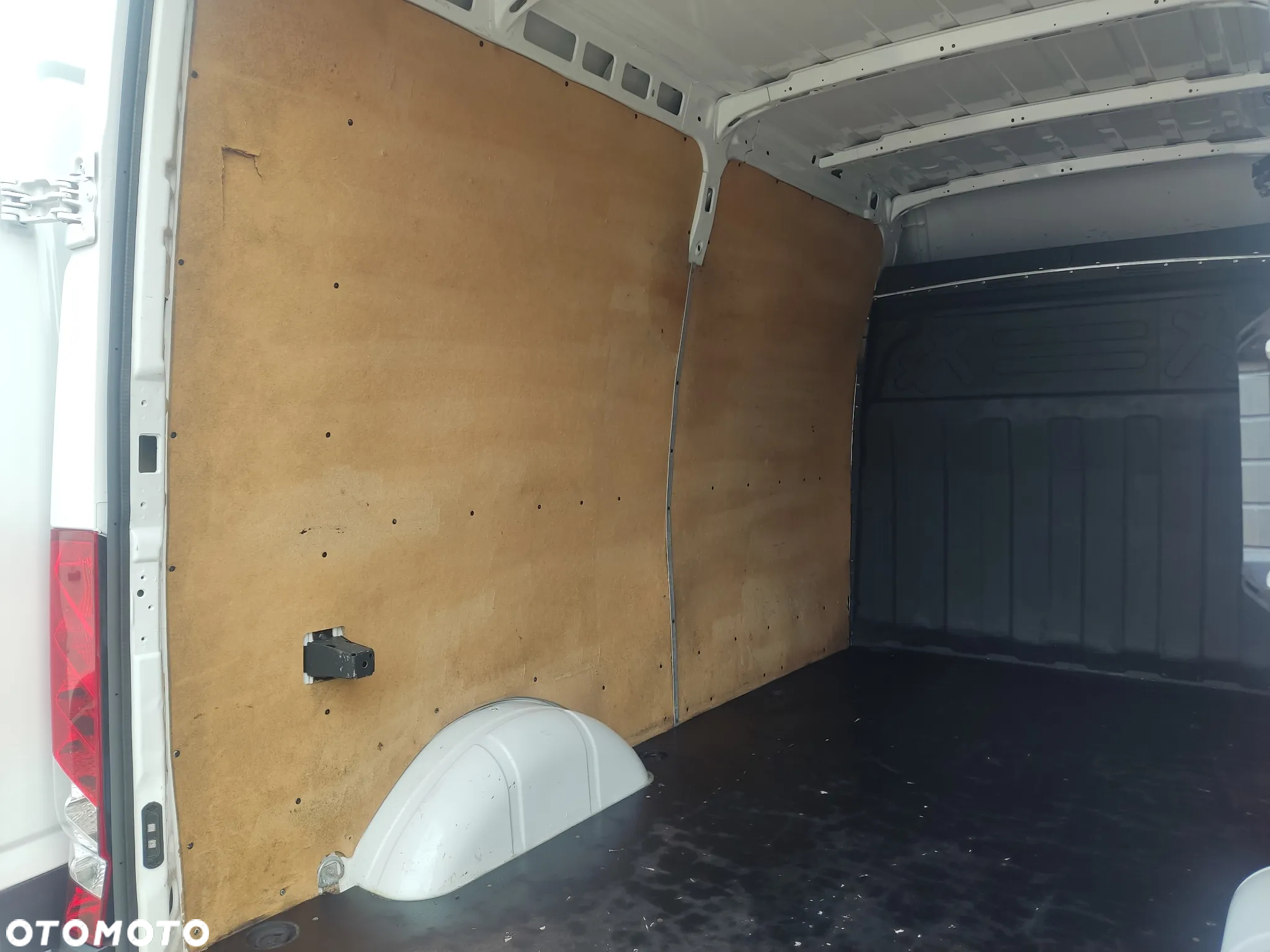 Iveco 35S140 - 22