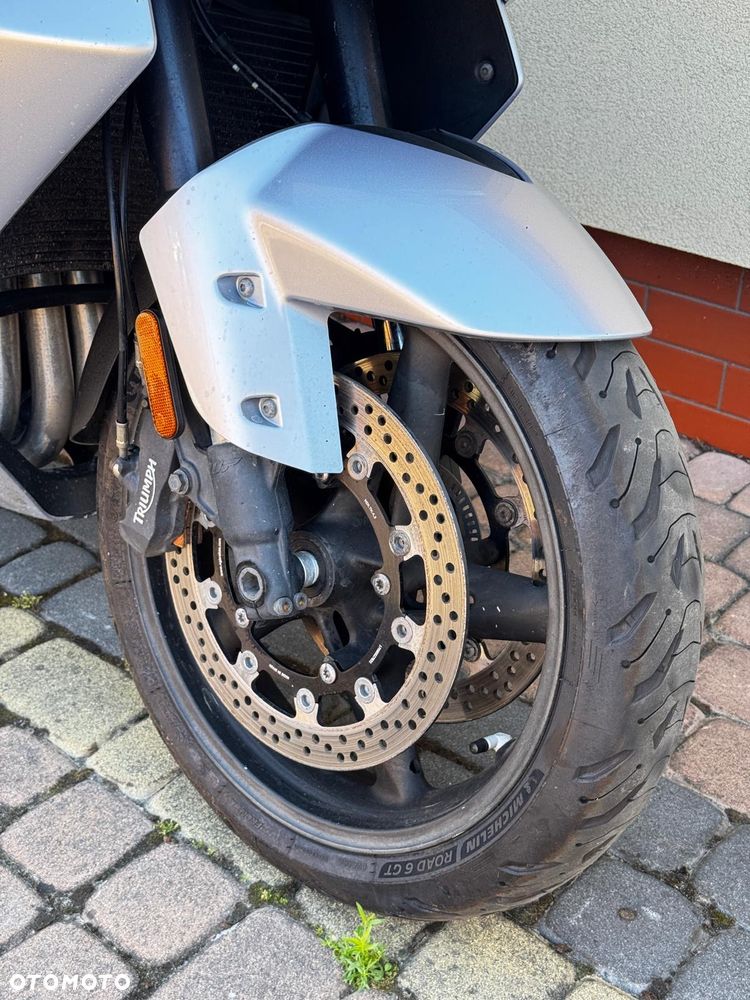 Triumph Inny - 8