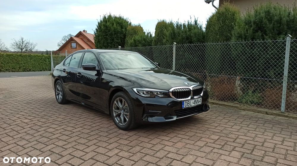 BMW Seria 3 318i Sport Line - 1