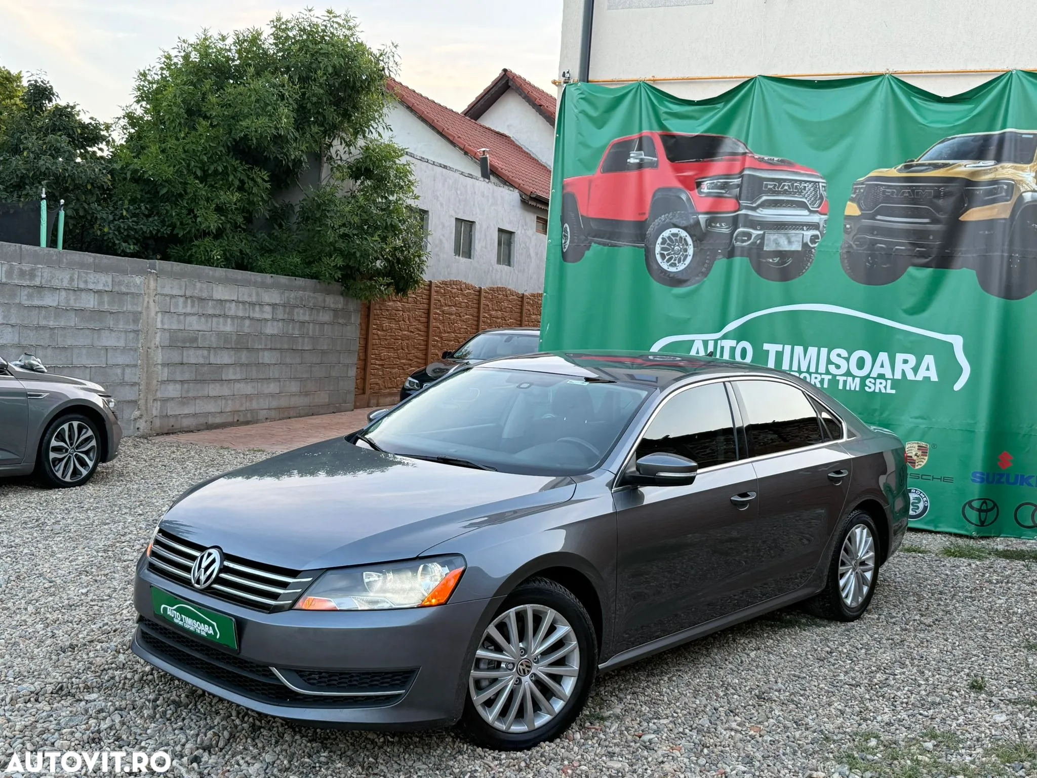 Volkswagen Passat - 3