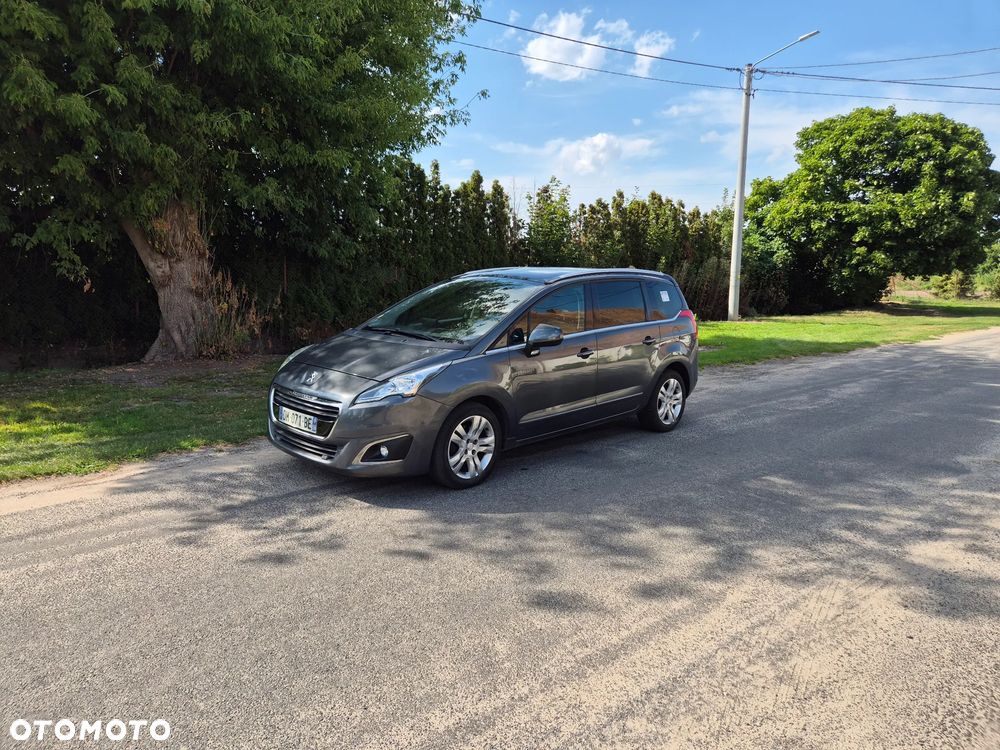 Peugeot 5008 HDI 150 Allure - 13