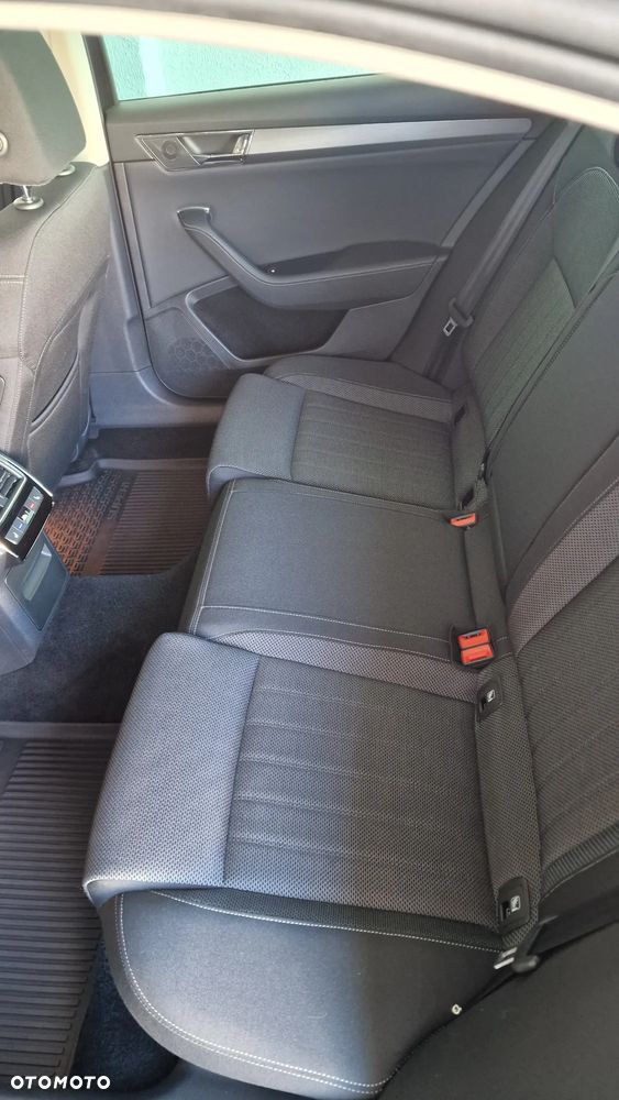 Skoda Superb 2.0 TDI SCR 4x4 Style DSG - 14