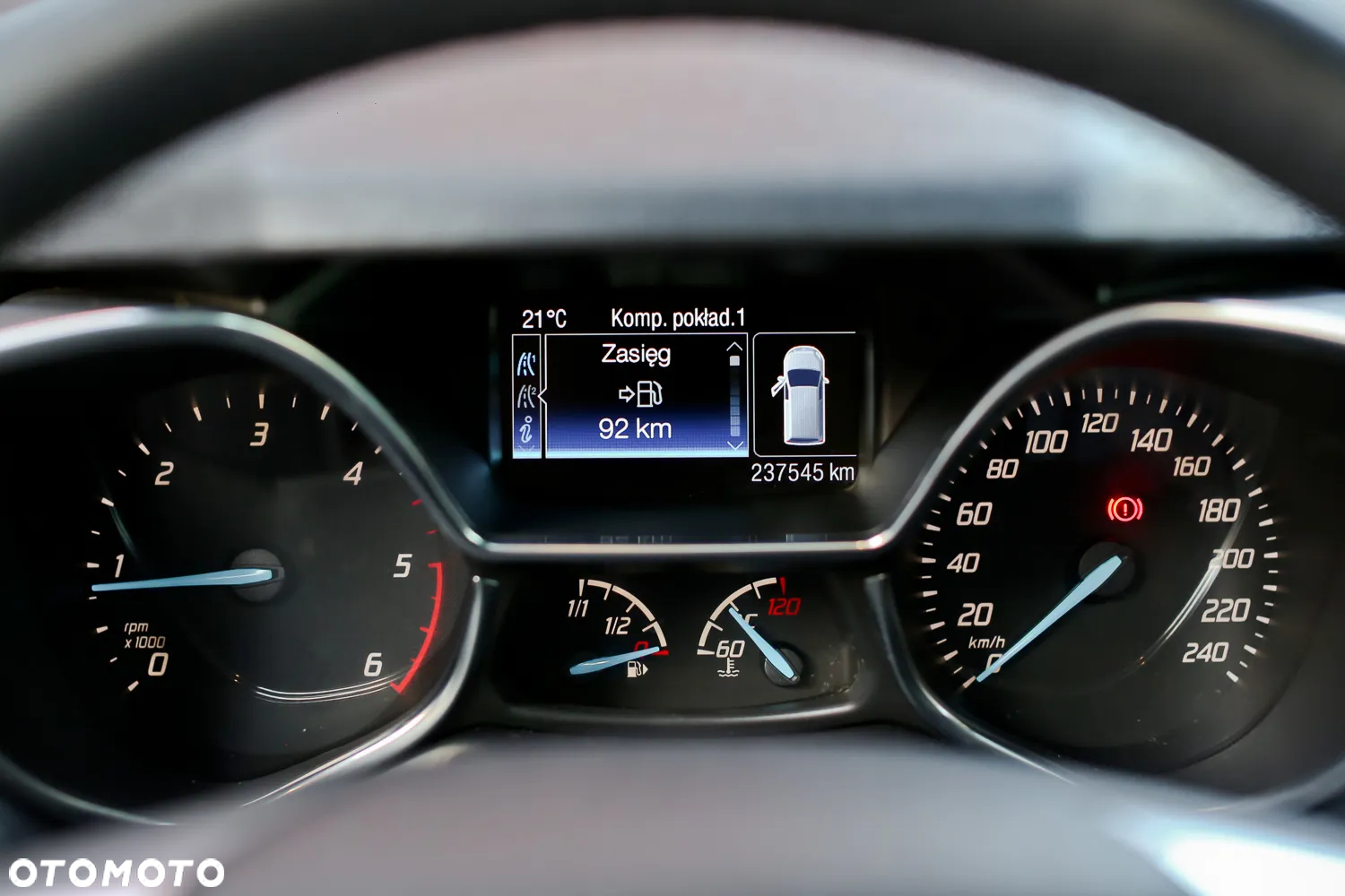 Ford Tourneo Connect Grand - 31
