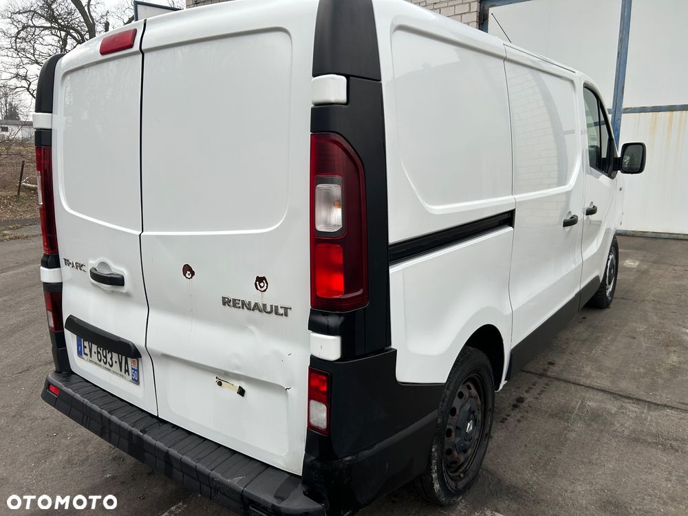 Renault Trafic - 15