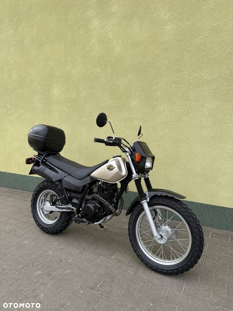 Yamaha TW - 1
