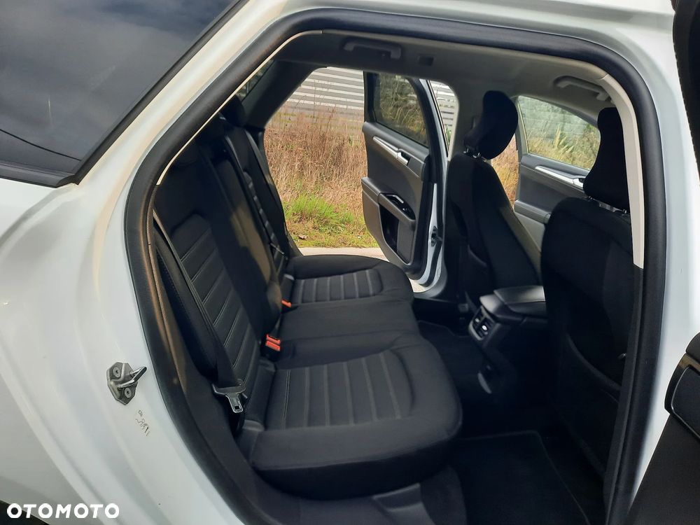 Ford Mondeo 2.0 EcoBlue Business Edition - 23