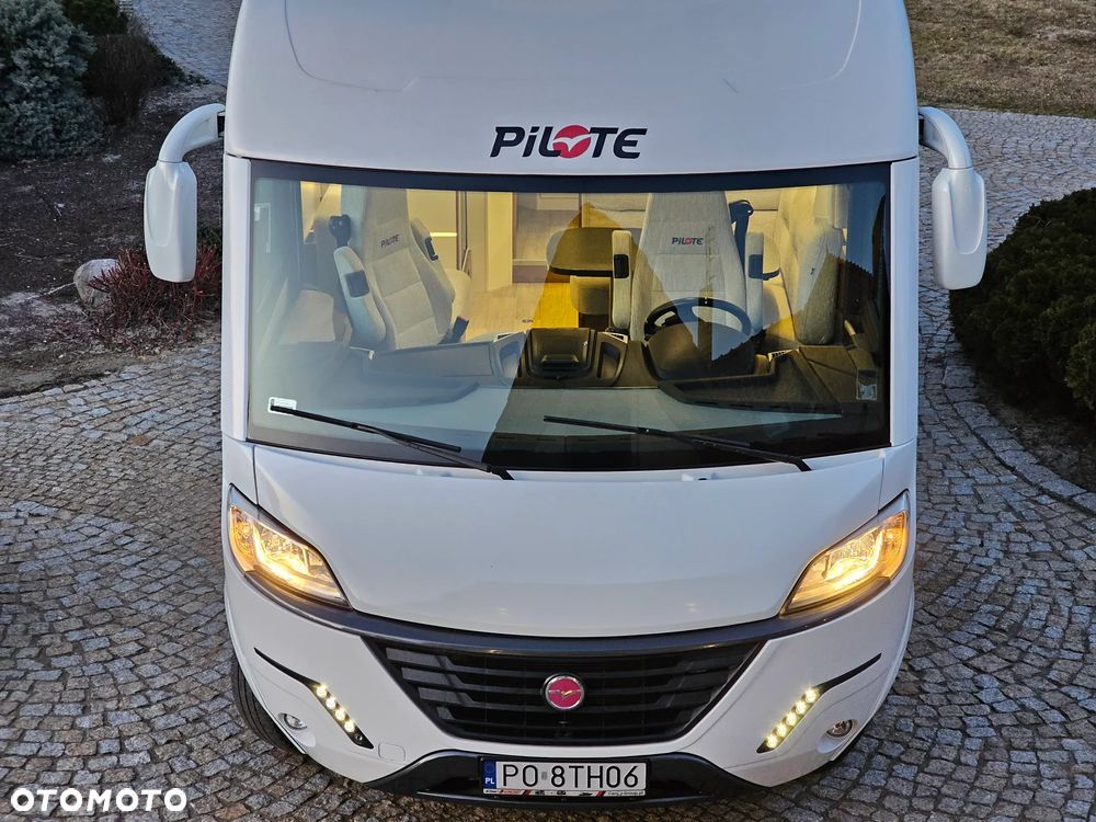 PILOTE ESSENTIEL, model G740 C - 9