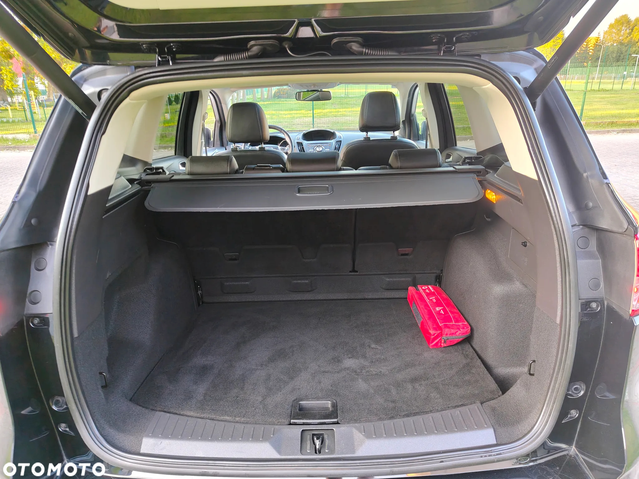 Ford Kuga 1.5 EcoBoost 2x4 Individual - 12