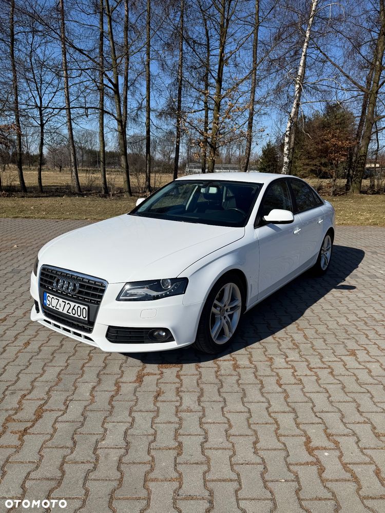 Audi A4 Limousine - 1