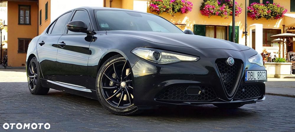 Alfa Romeo Giulia - 2