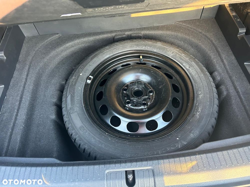 Volkswagen Golf 1.6 BlueTDI Trendline - 38