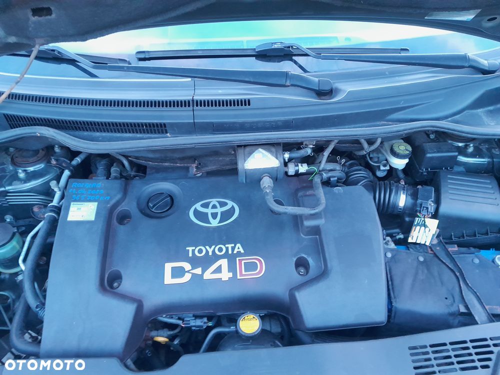 Toyota Corolla Verso - 11