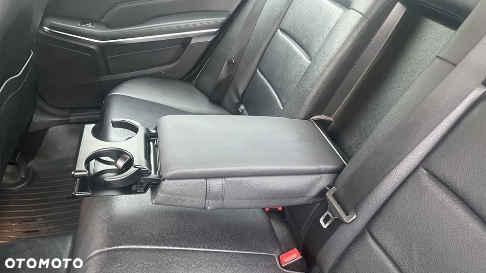 Mercedes-Benz Klasa E 200 BlueTEC 7G-TRONIC Avantgarde - 33