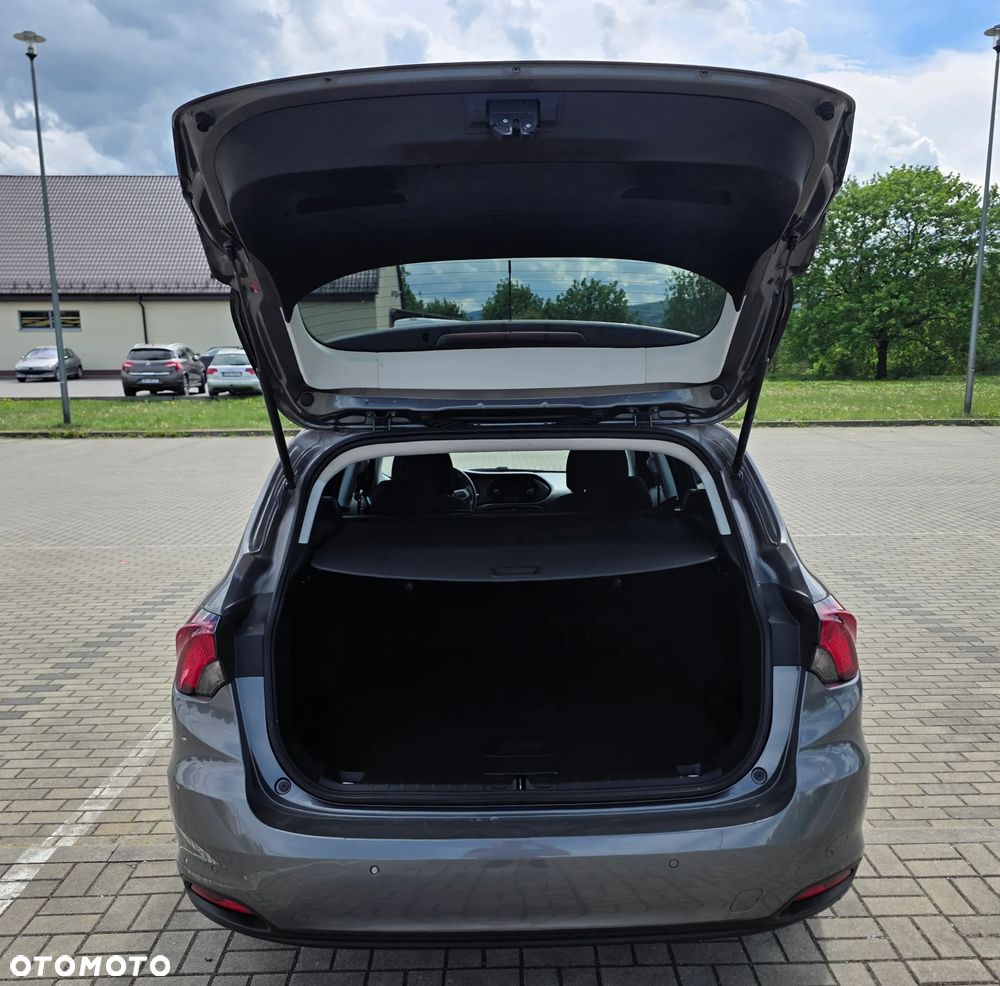 Fiat Tipo 1.4 16V More - 17