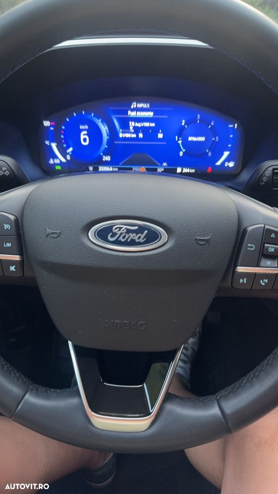 FORD Kuga 2022 — imagine 10