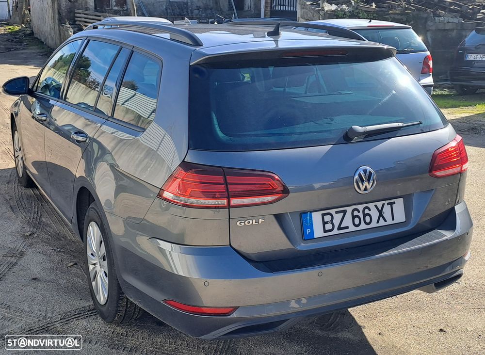 VW Golf Variant - 2