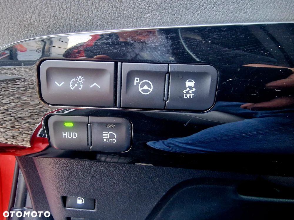 Toyota Prius - 35