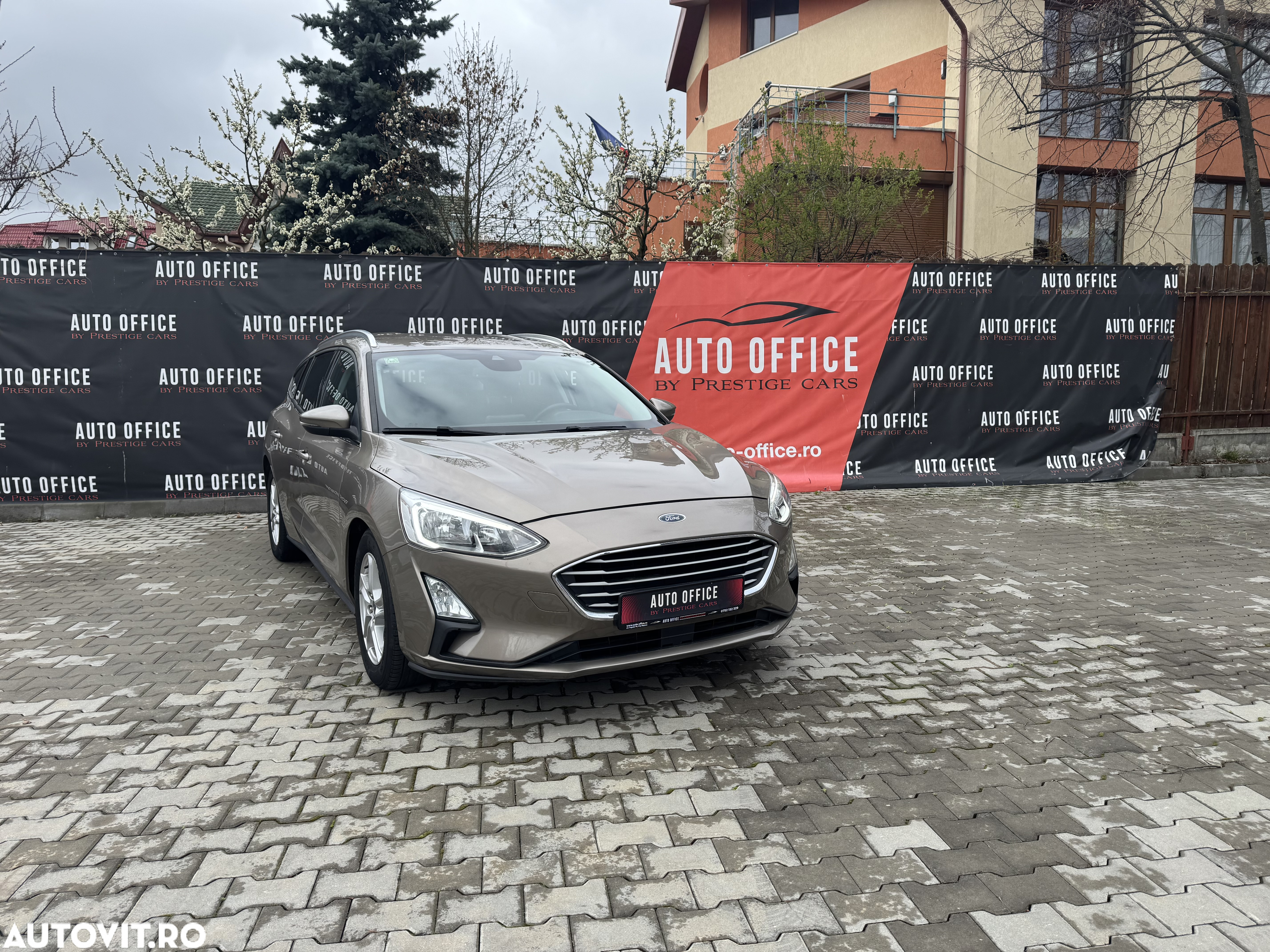 Ford Focus 1.0 EcoBoost Active Business - 8