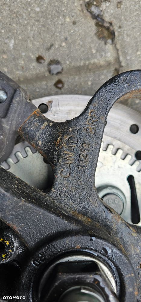 Wahacz piasta tarcza zacisk przedni przód Can Am Spyder RS Rotax 990 12r. - 11