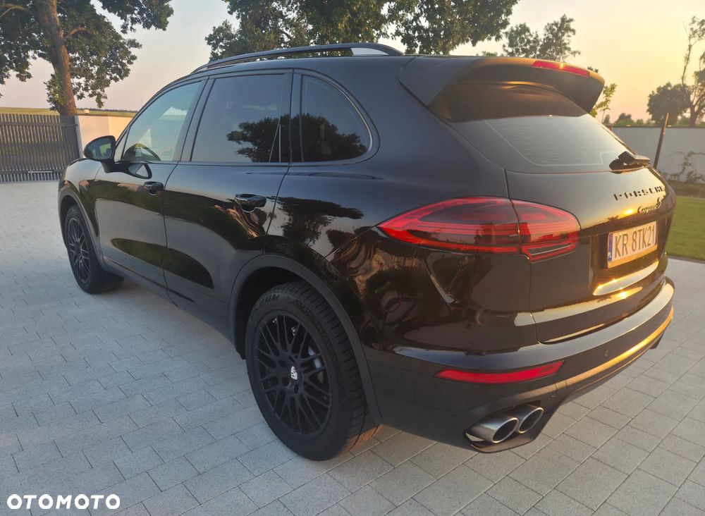 Porsche Cayenne S Diesel Platinum Edition - 6