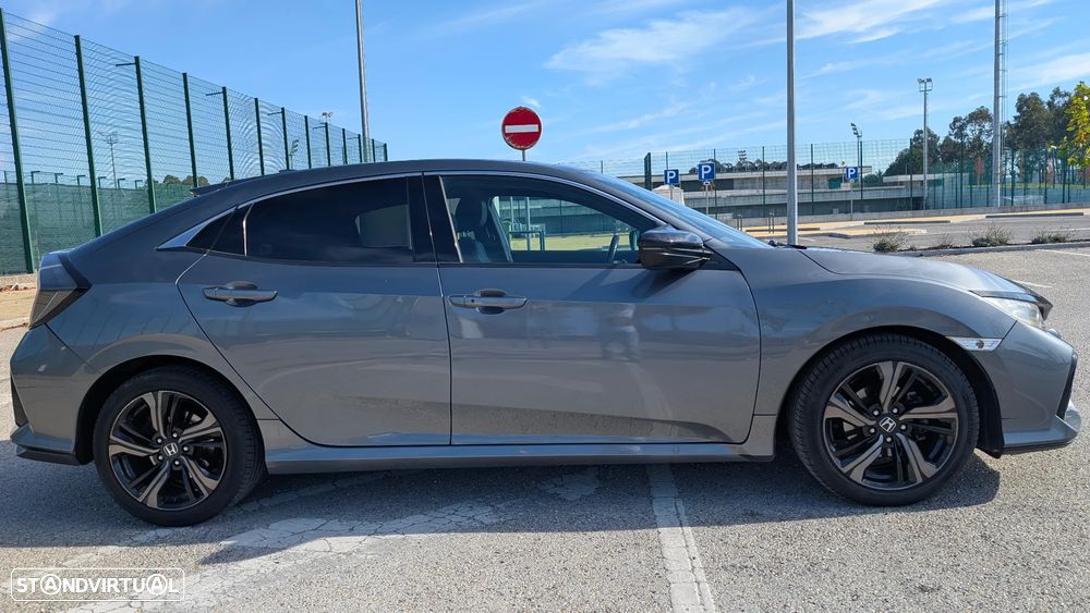 Honda Civic 1.0 i-VTEC Executive Premium CVT - 9