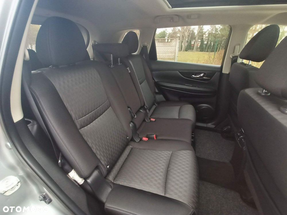 Nissan X-Trail 1.6 DIG-T Tekna 2WD 7os - 28