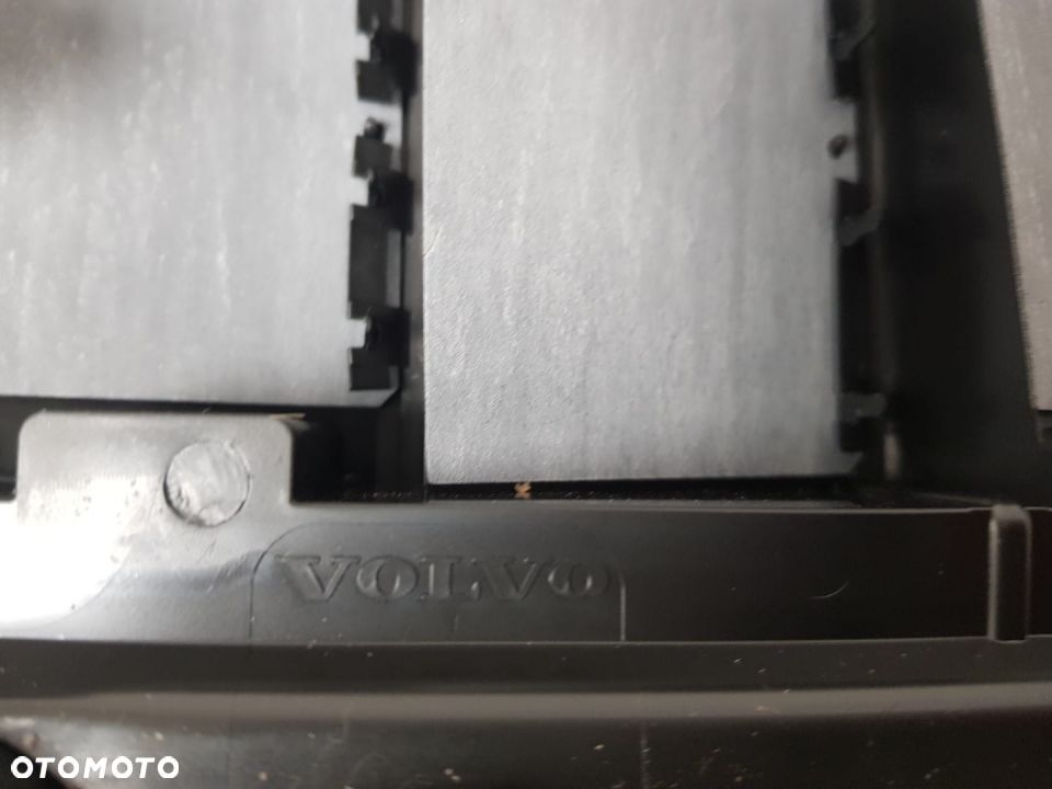 VOLVO XC40 NOWA KRATKA WENTYLACYJNA WENTYLACJI BAGAŻNIKA PRAWA 31449325 - 5