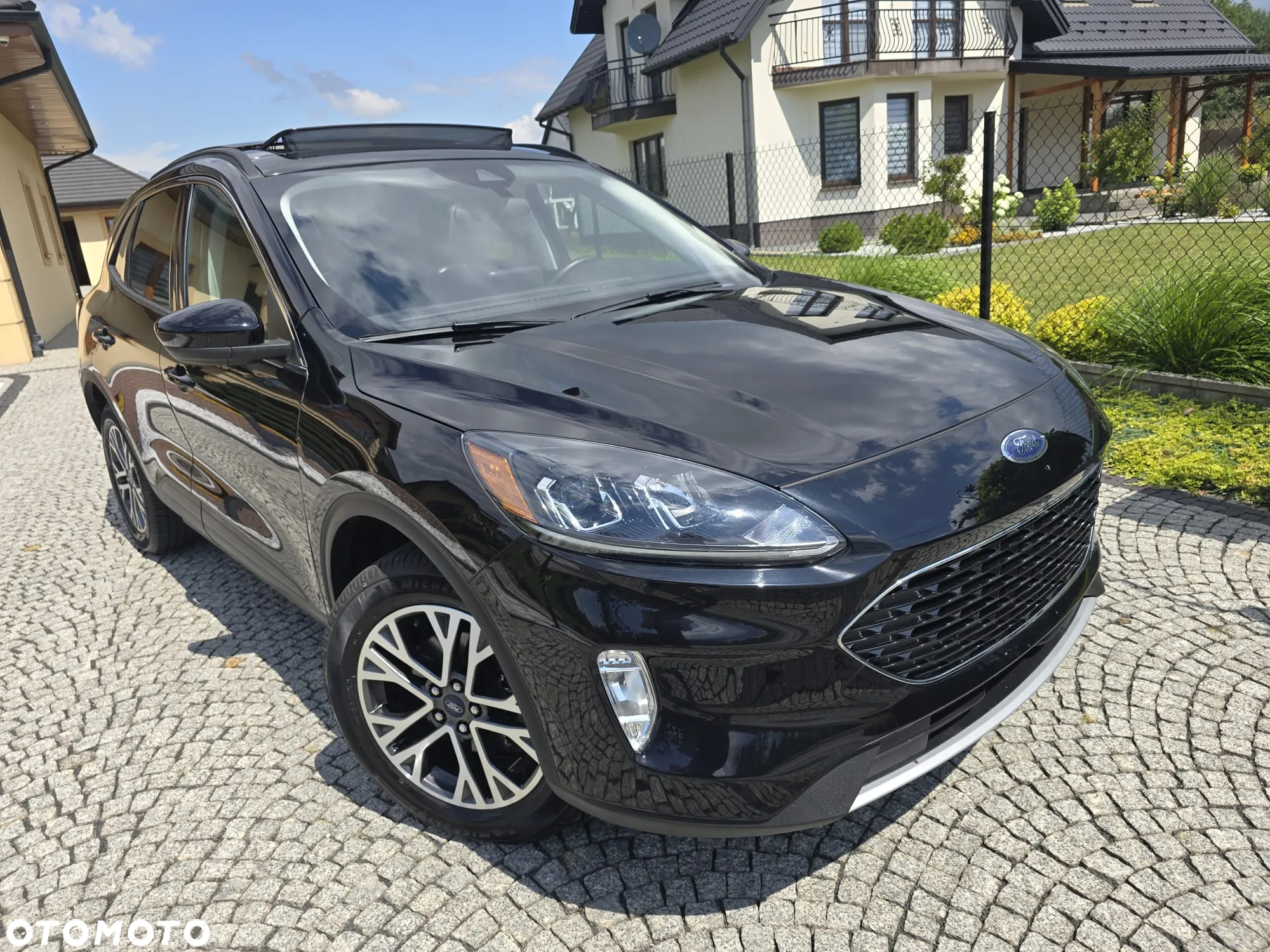 Ford Kuga - 9