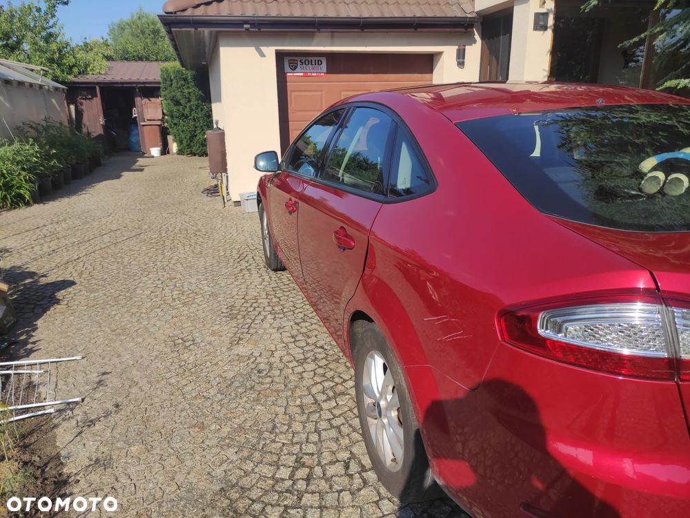 Ford Mondeo 1.6 T Ambiente - 10