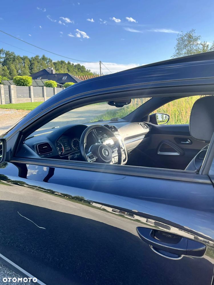 Volkswagen Scirocco 2.0 TDI DSG - 8