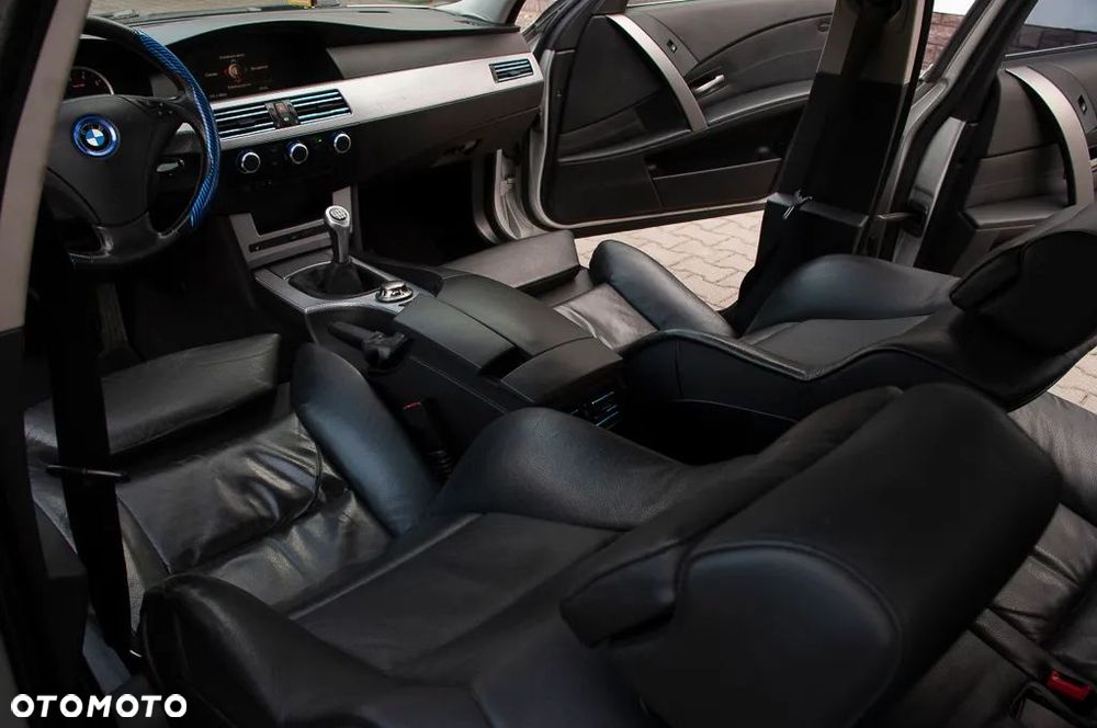 BMW Seria 5 - 38