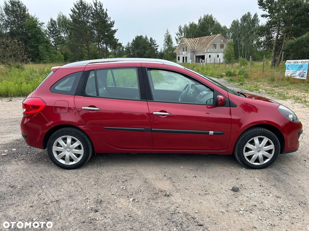 Renault Clio - 12