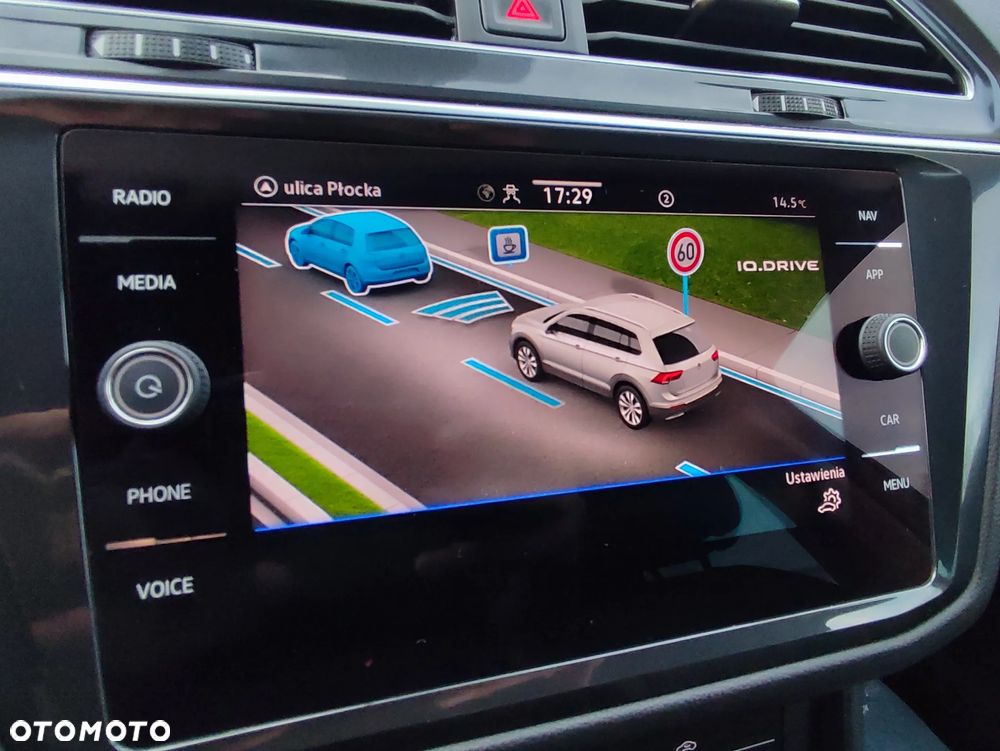 Volkswagen Tiguan - 35