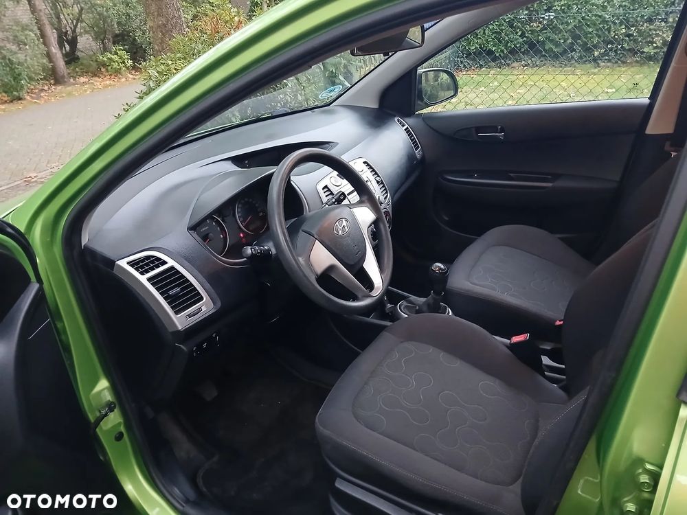 Hyundai i20 - 12