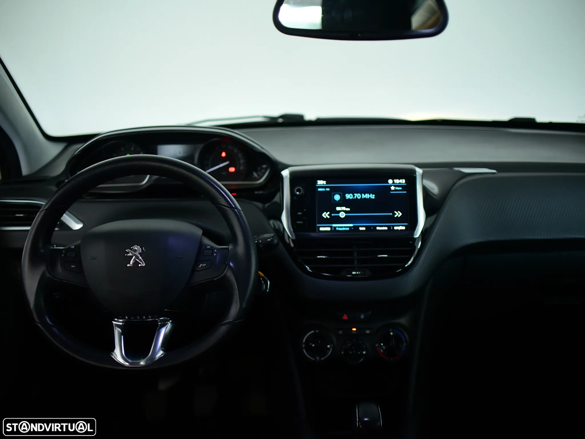 Peugeot 208 1.2 PureTech Style - 27