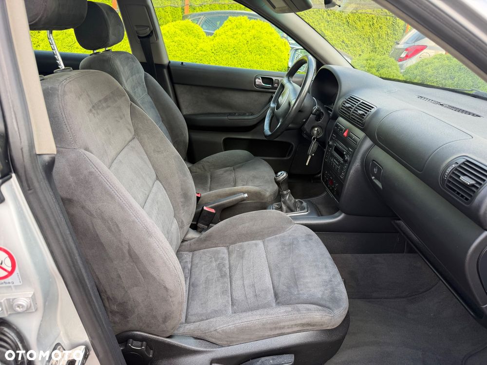 Audi A3 Sportback 1.6 Ambition - 11