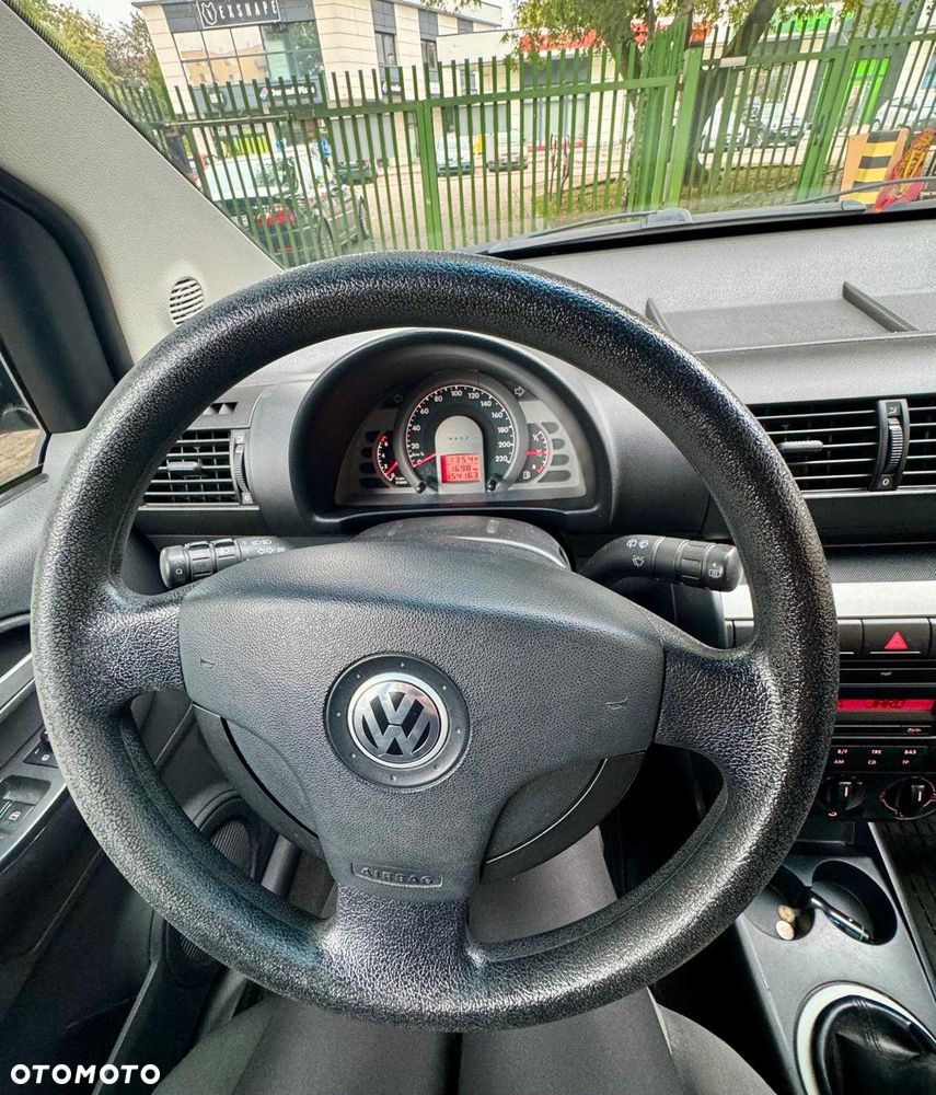 Volkswagen Fox - 4