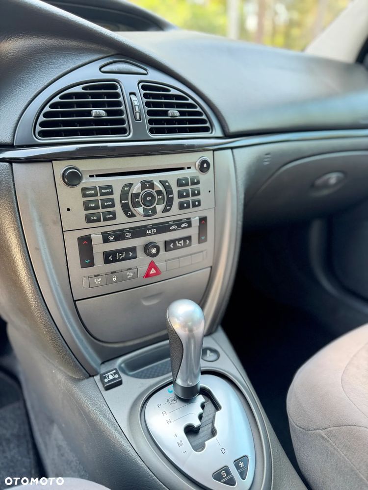 Citroën C5 2.0 16V Exclusive - 28