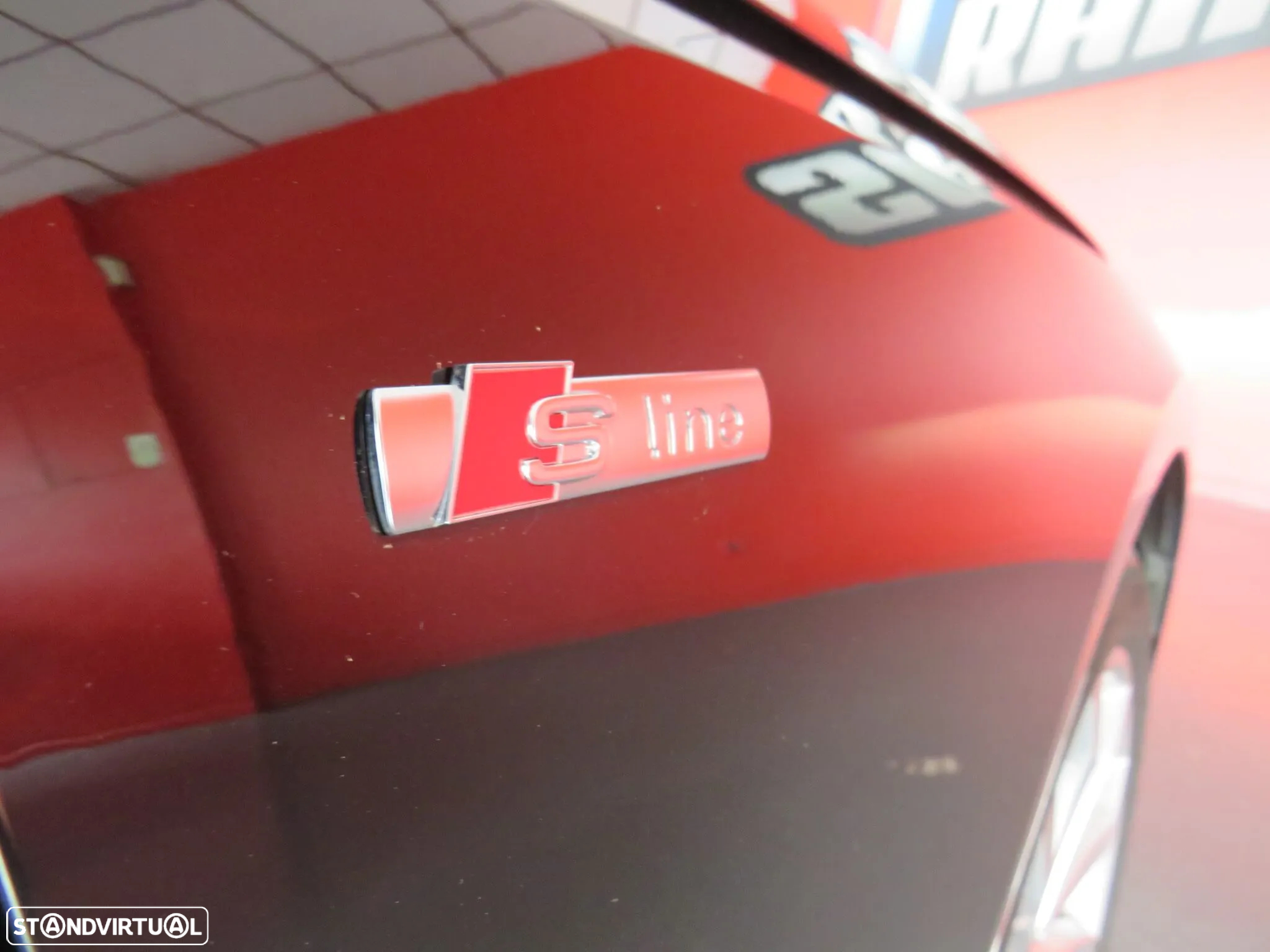Audi A4 Avant 40 TDI S line S tronic - 16