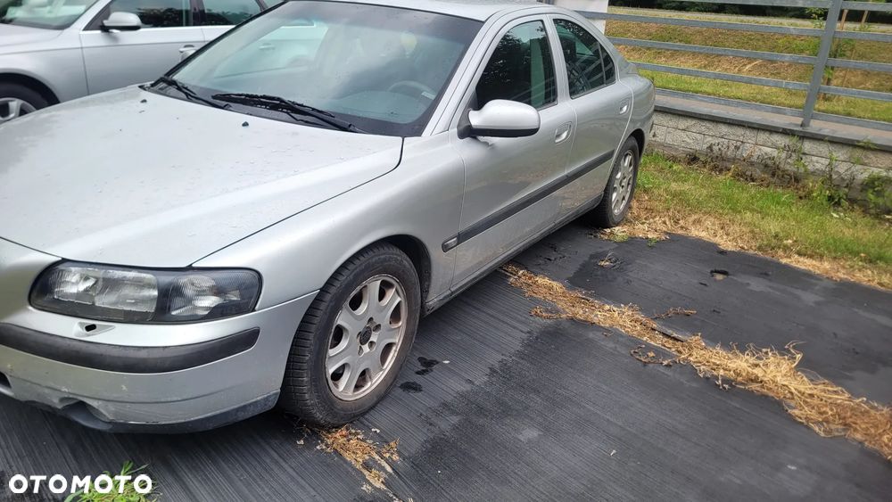 Volvo S60 2.0T Black Edition - 3