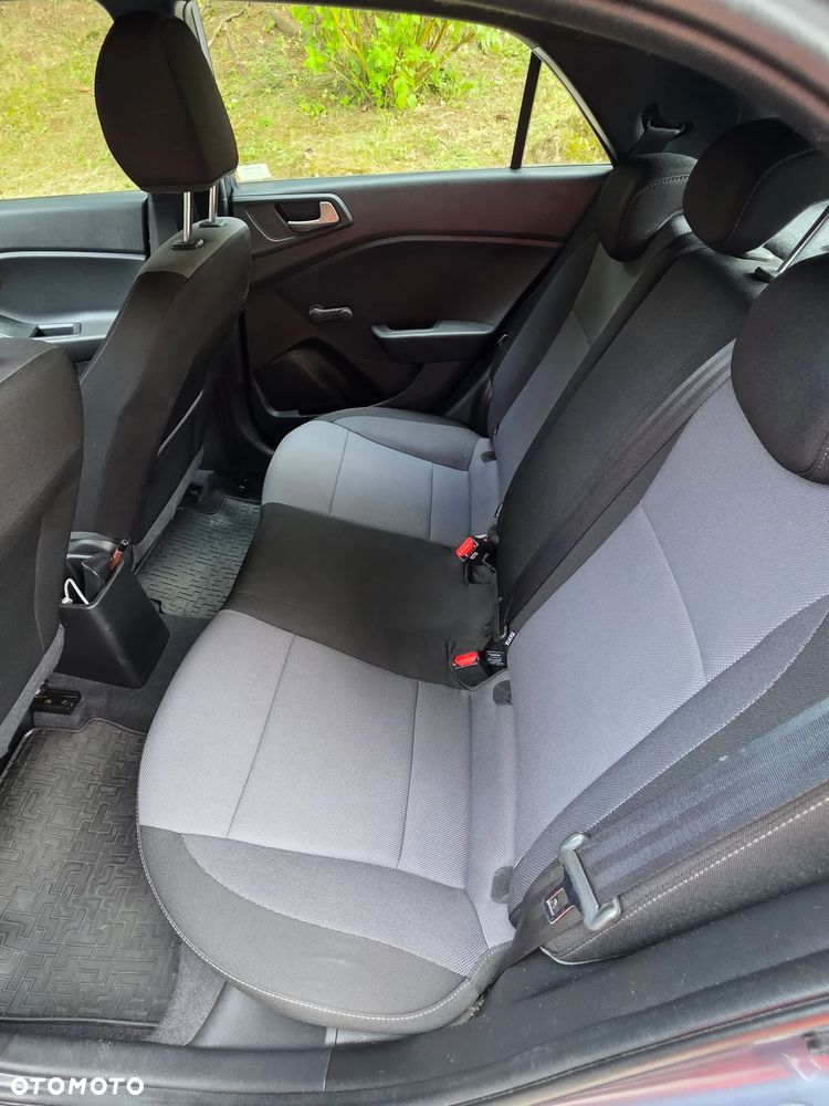 Hyundai i20 1.2 GO - 9