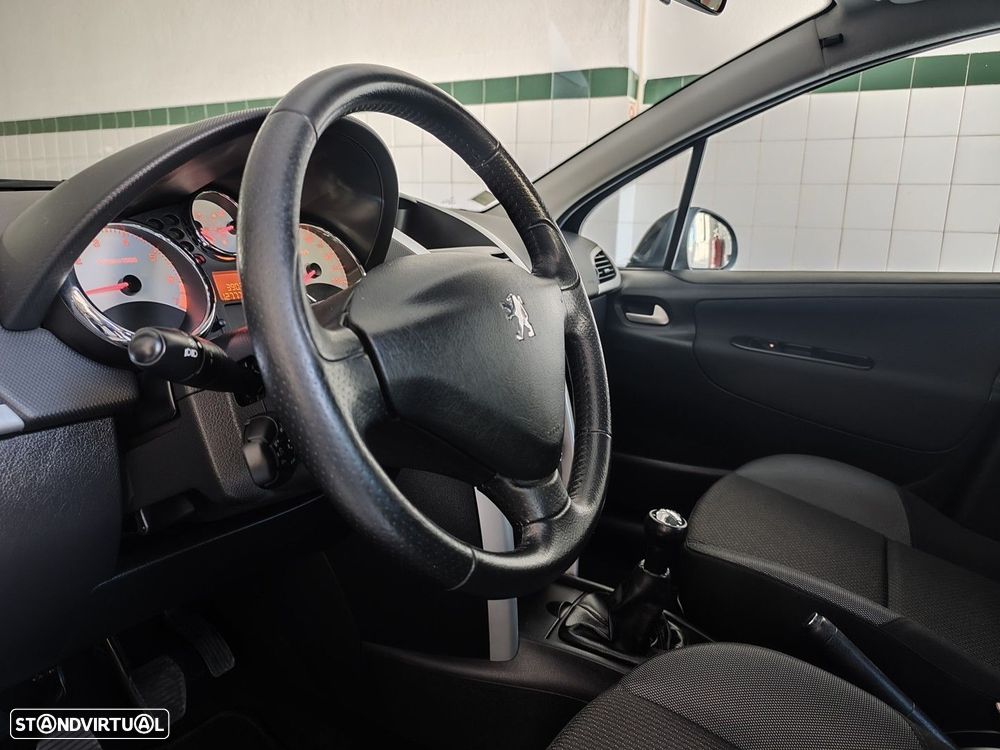 Peugeot 207 1.4 16V Active - 18