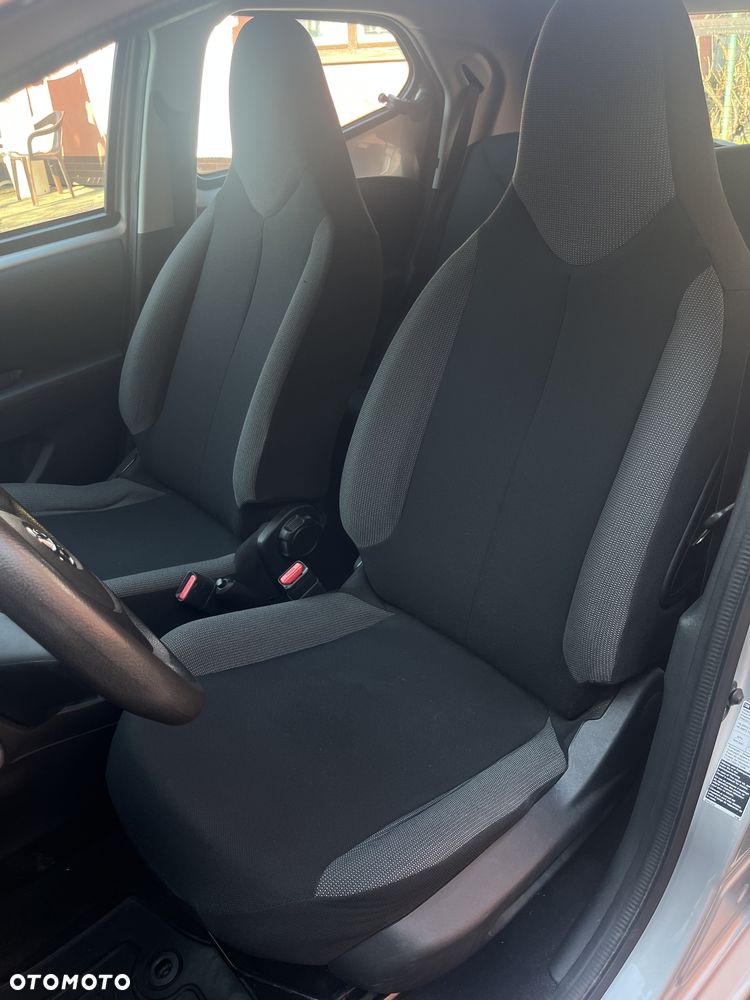 Toyota Aygo 1.0 VVT-i Sprint EU6 - 17