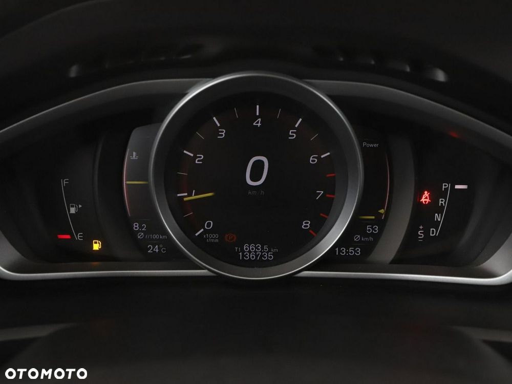 Volvo V40 T3 Geartronic Momentum - 23
