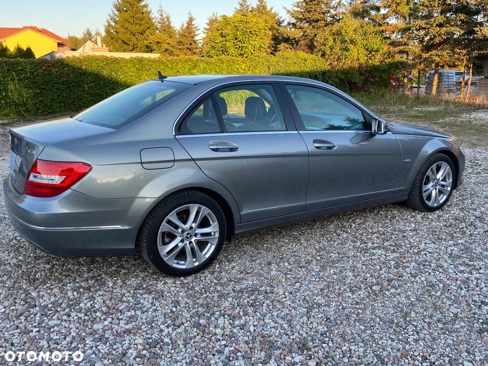 Mercedes-Benz Klasa C 180 CDI Avantgarde Edition - 8