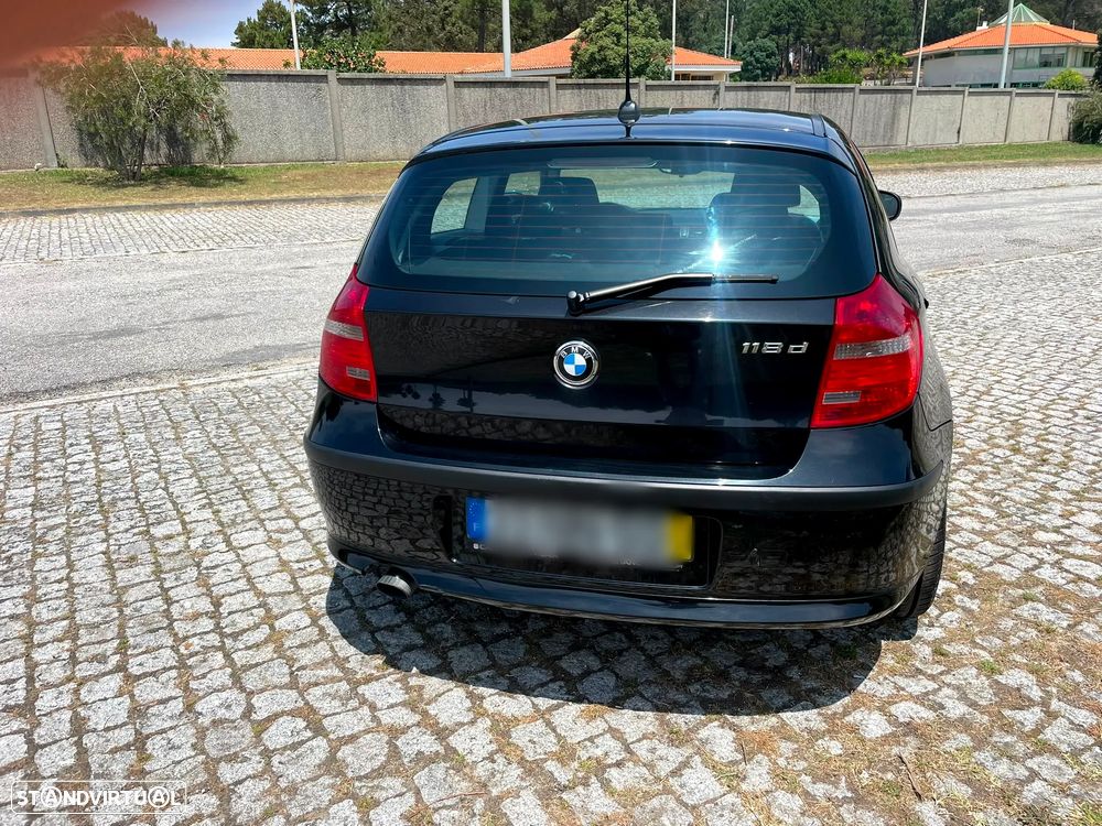 BMW 118 - 9