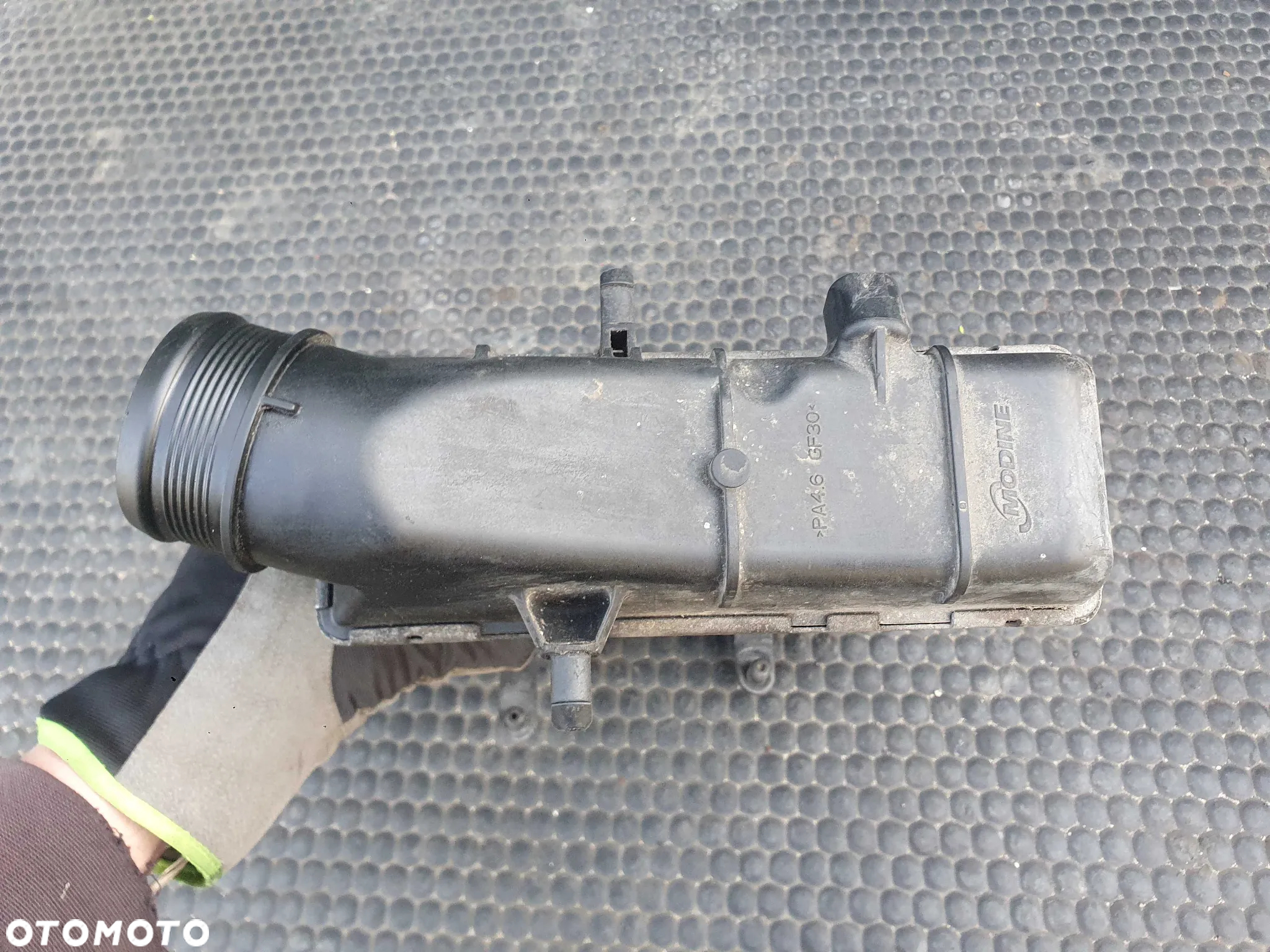 Intercooler 8E0145805AA Chłodnica Powietrza Lewy Lewa 2.0 TDI AUDI A4 B7 - 13